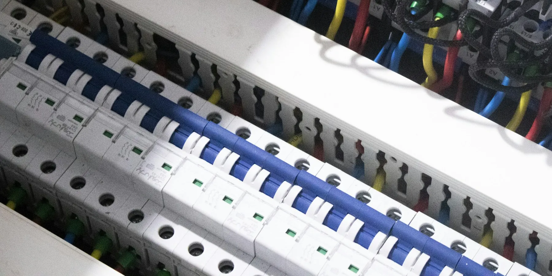 Electrical distribution board